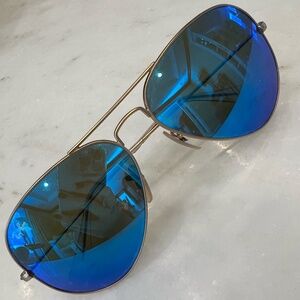 Ray-ban Aviator Sunglasses (CASE INCLUDED)